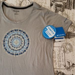 Columbia L t-shirt NWT